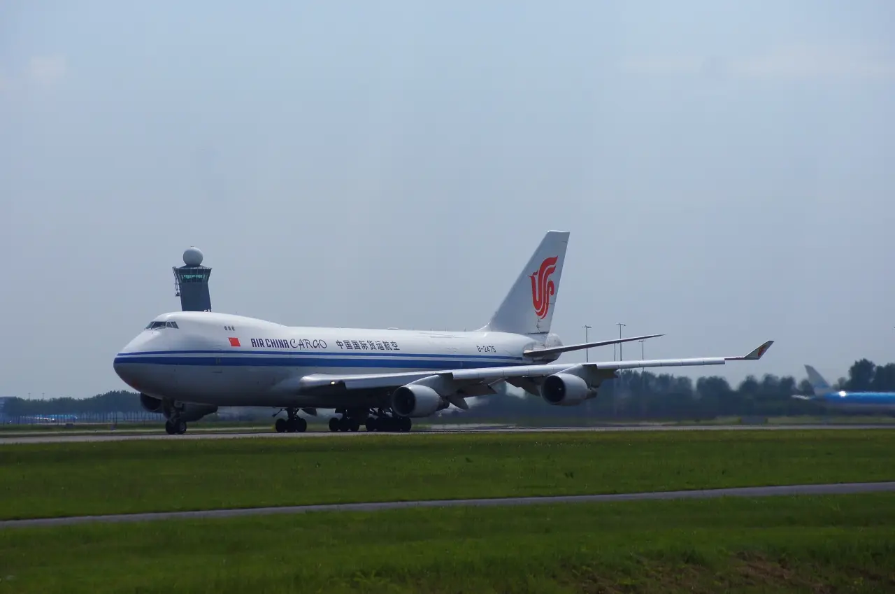 Flugzeug 9